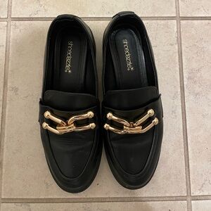 Shoe Dazzle Black Loafers with Gold Chain Detail